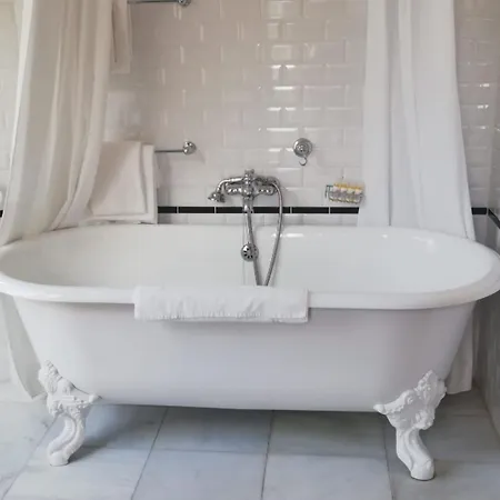 Hotel Emile Le Marais Parigi